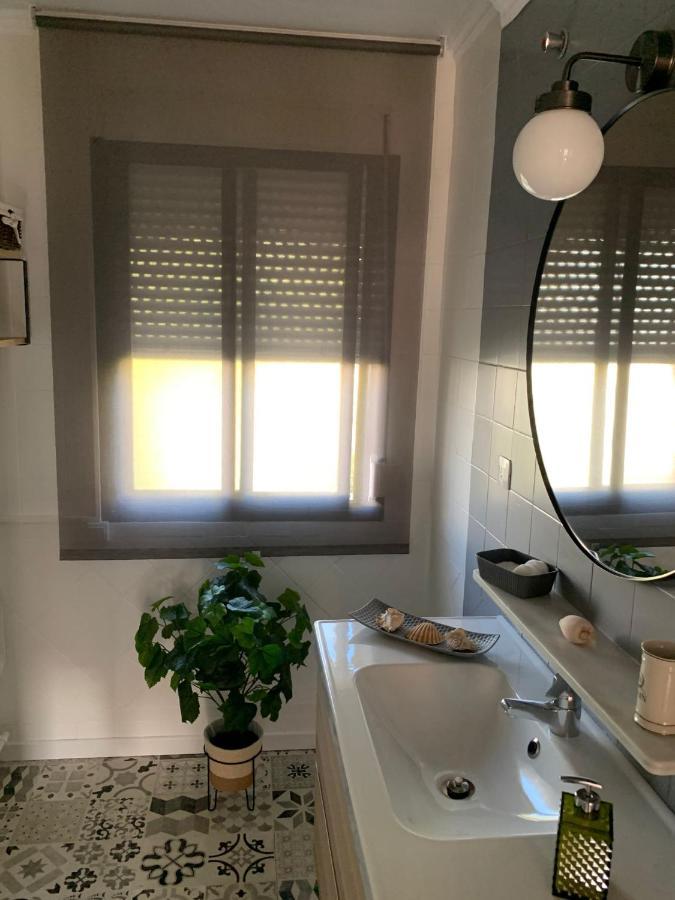 Acogedor Apartamento En Pleno Corazon De Triana Севилья Экстерьер фото